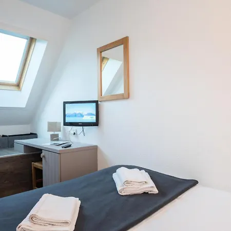 Chamois Blanc - 2 Pieces Pour 4 Personnes 694 Chamonix